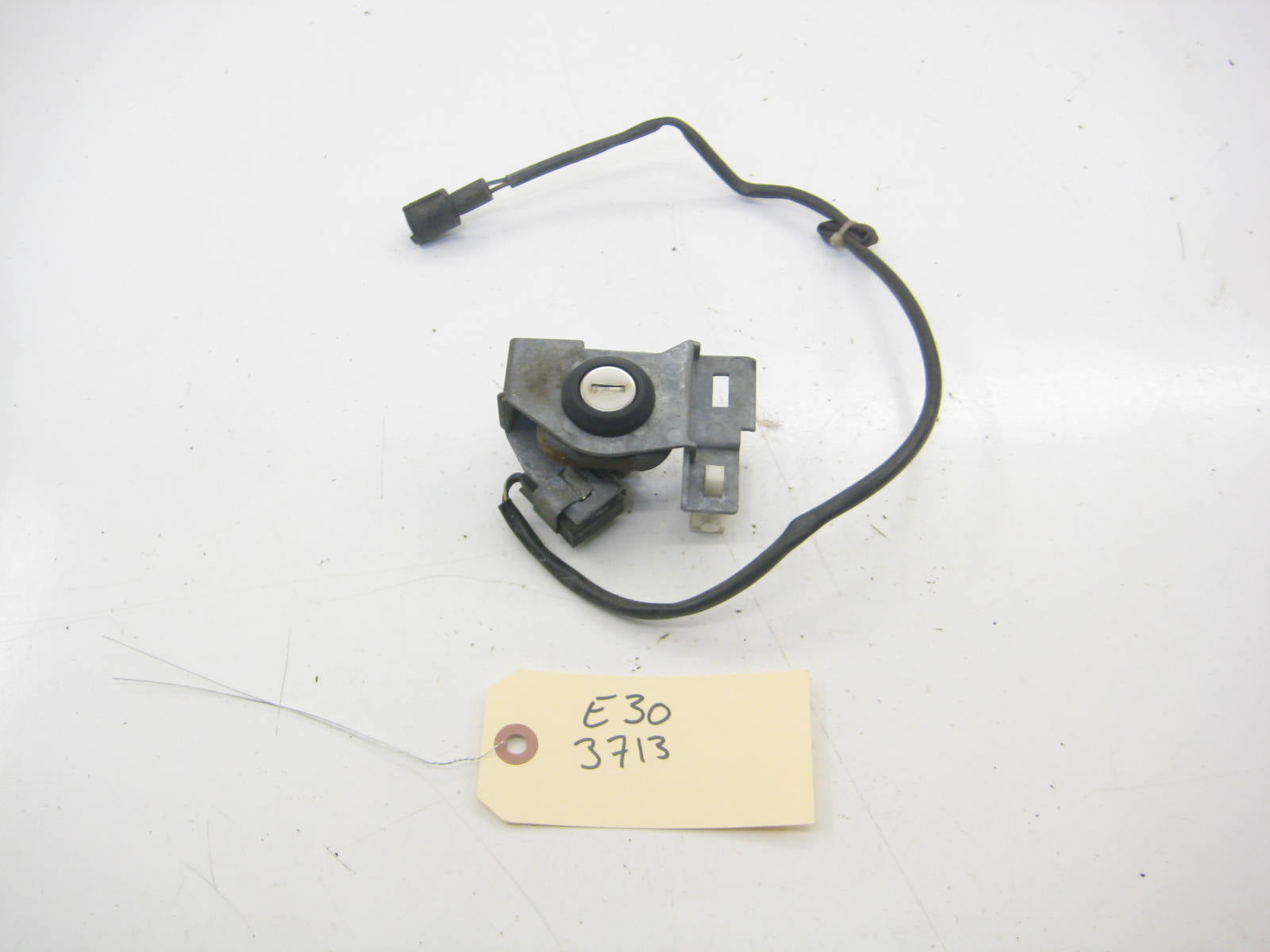 Drivers Left Door Lock Tumbler