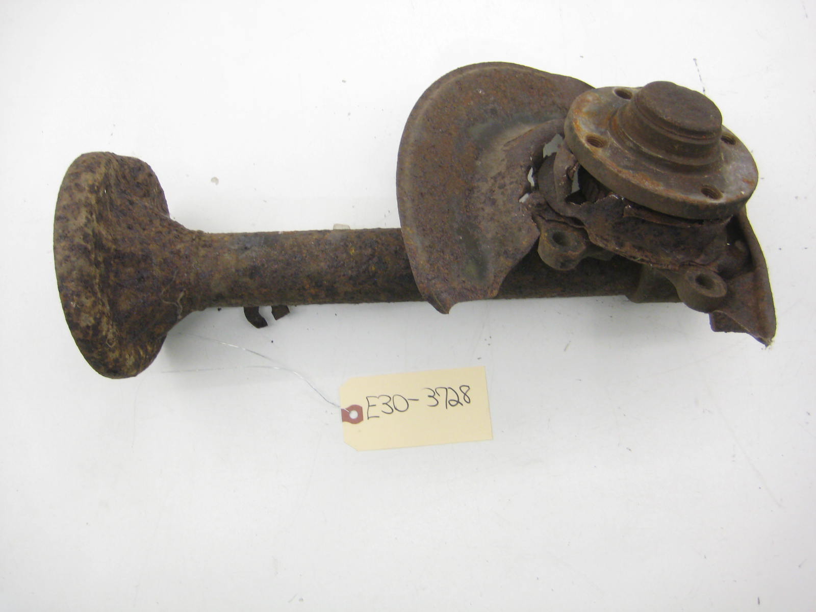 Right Passenger Strut Housing