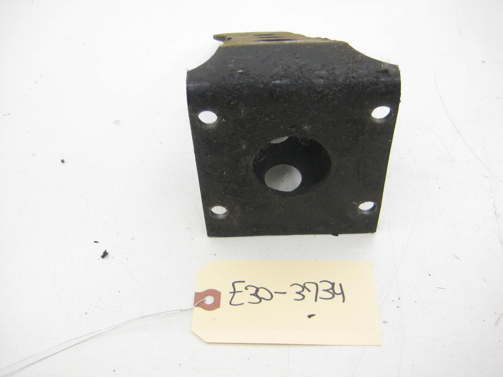 Right Passenger M20 Engine Mount Arm