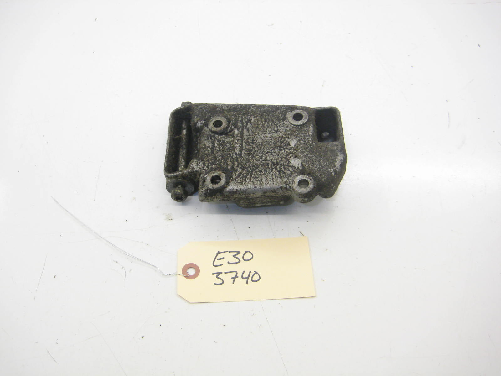 M20 AC bracket