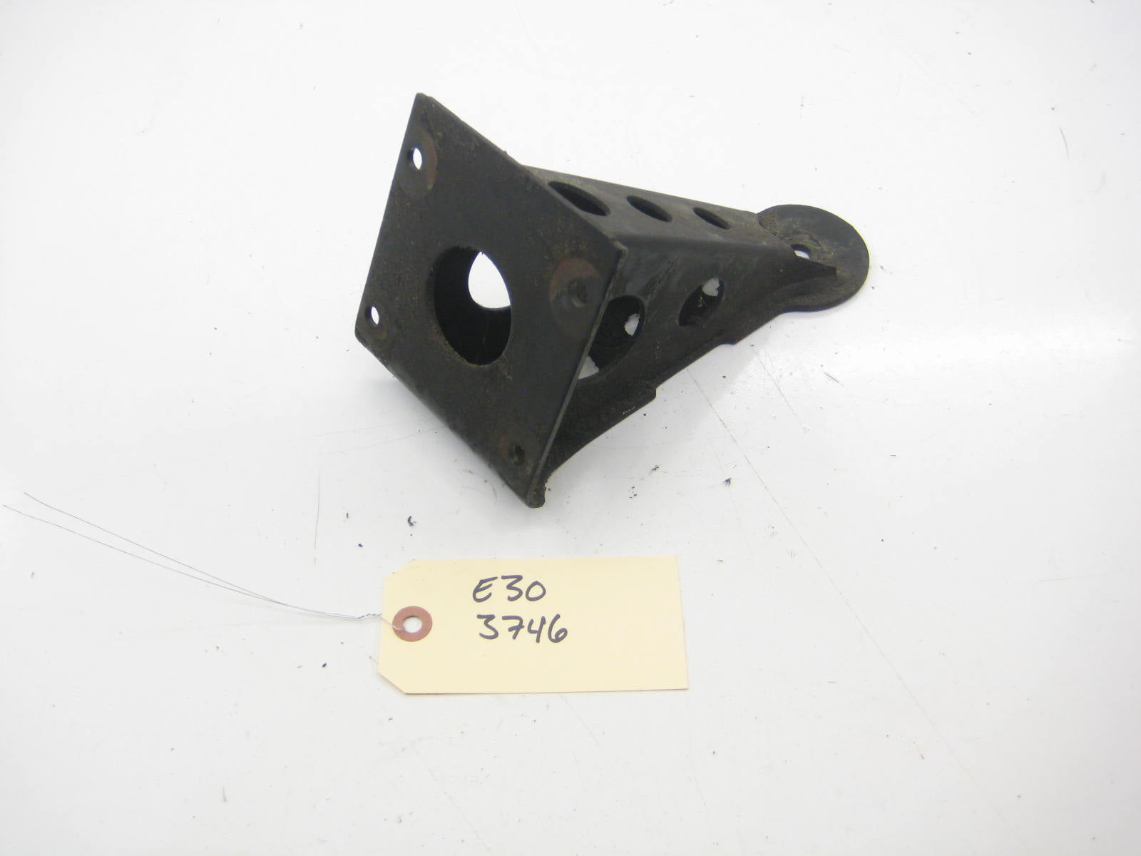 Drivers Left Side M20 Engine Mount Arm