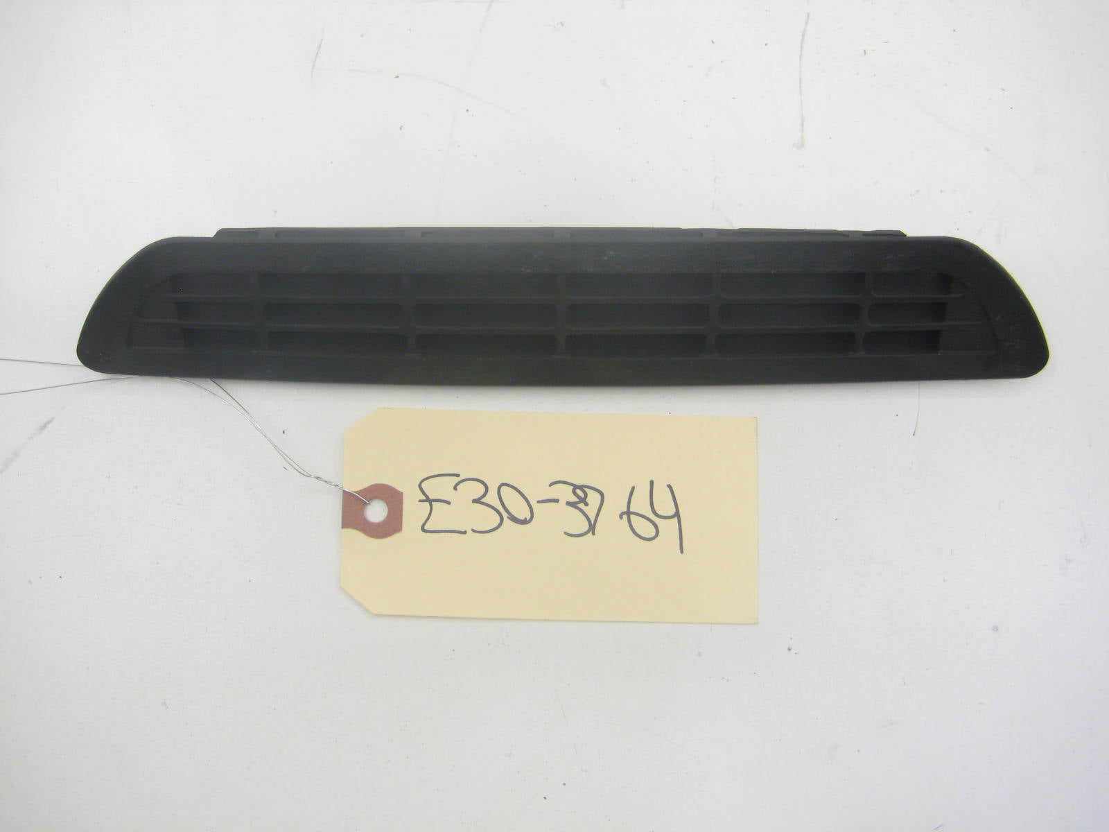 Rear Deck Parcel Shelf Vent