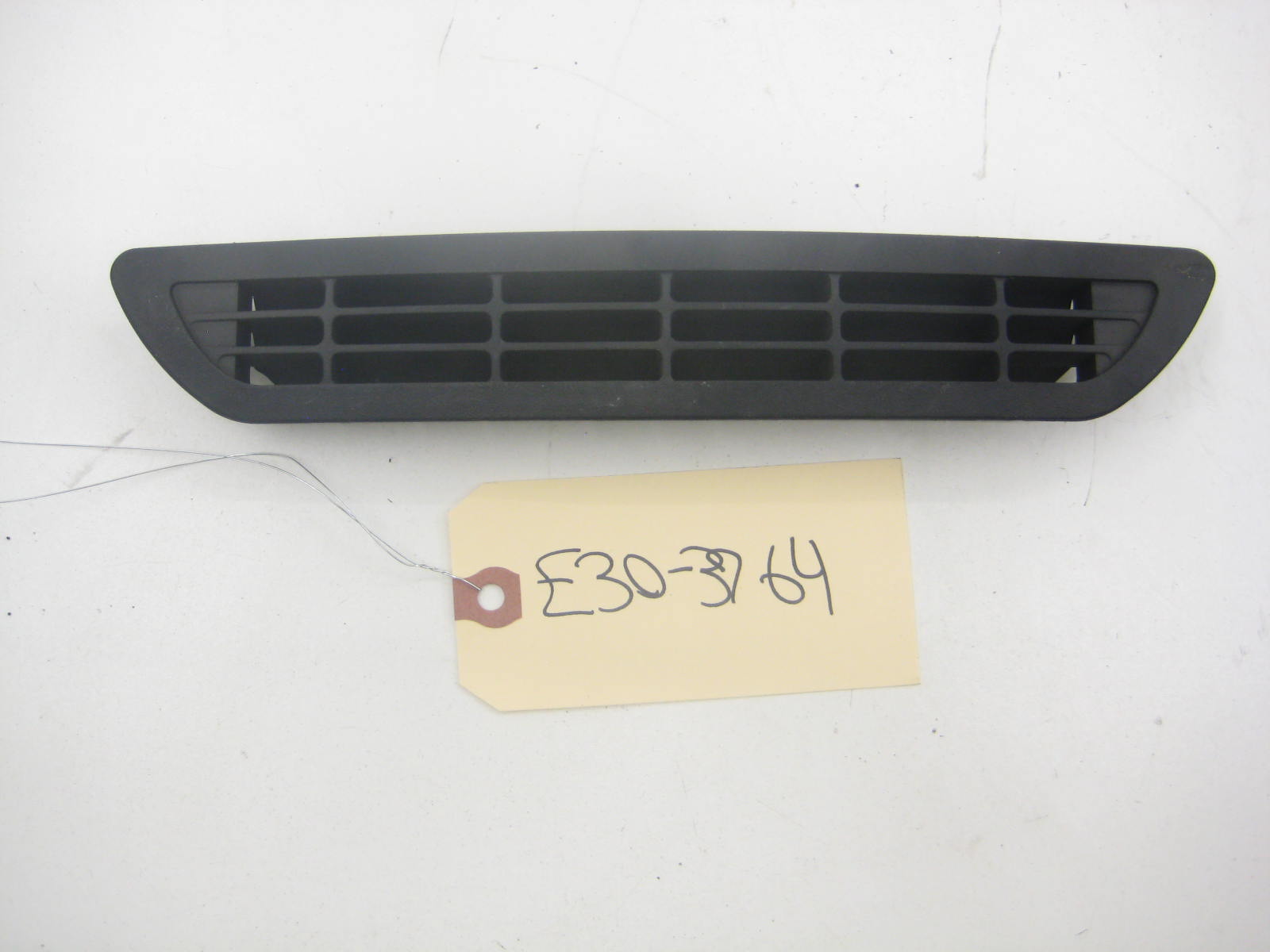 Rear Deck Parcel Shelf Vent