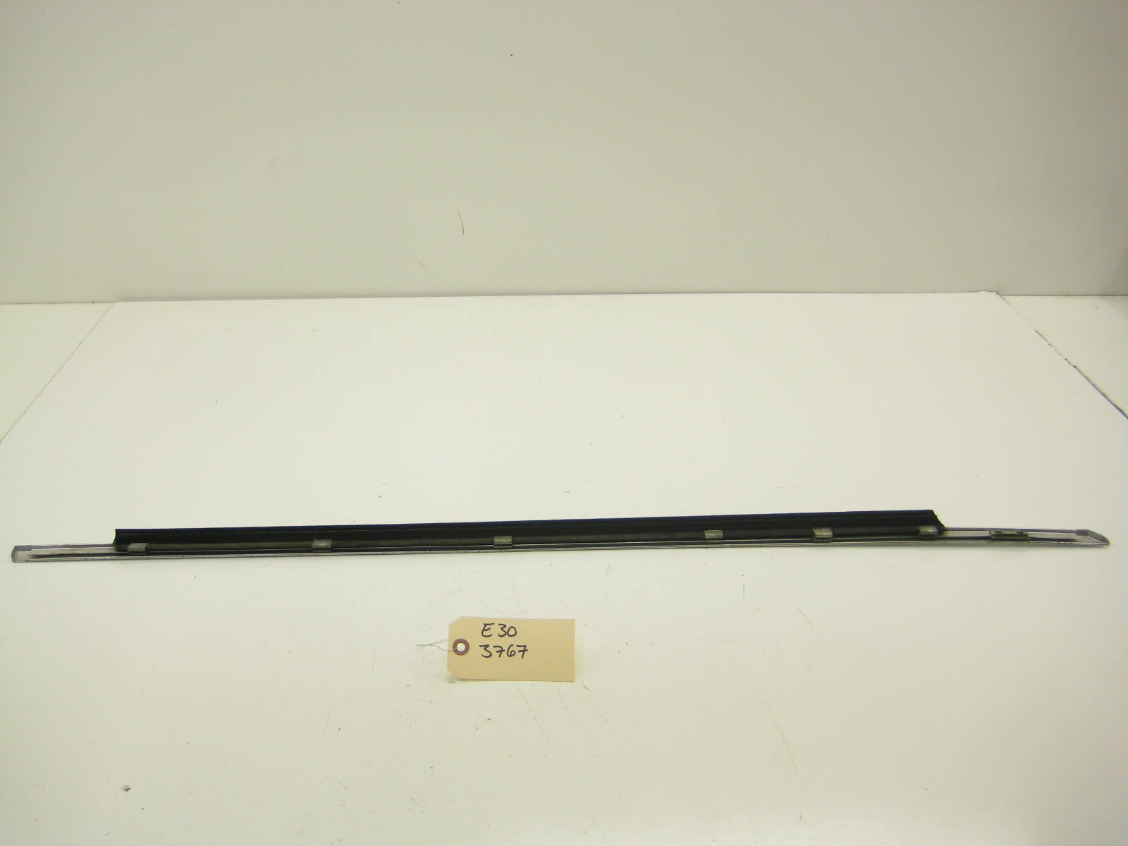 Drivers Left Side Coupe Top Of Door Trim