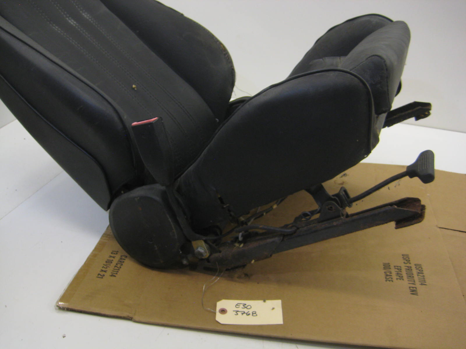 Black Driver Left Coupe Sport Seat