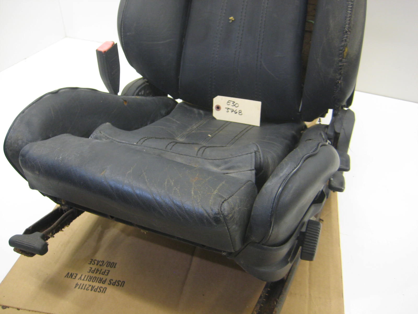 Black Driver Left Coupe Sport Seat