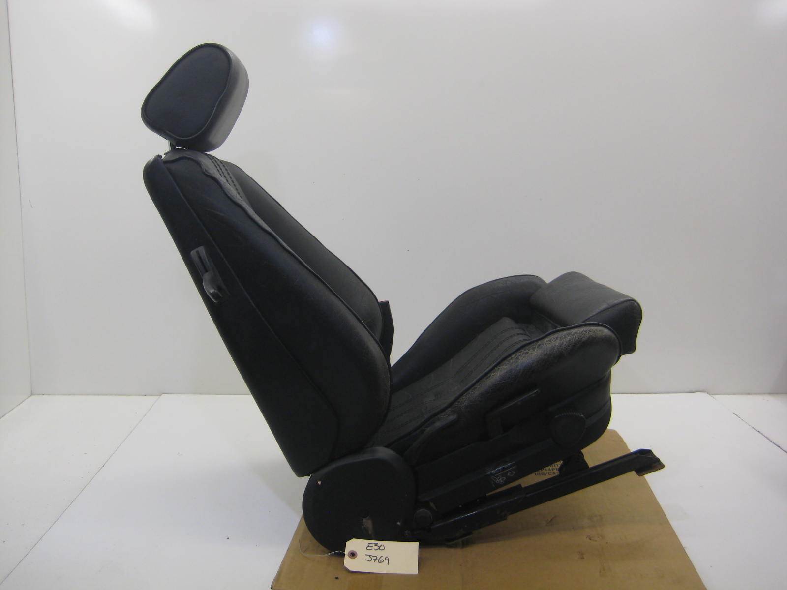 Black Passenger Right Coupe Sport Seat