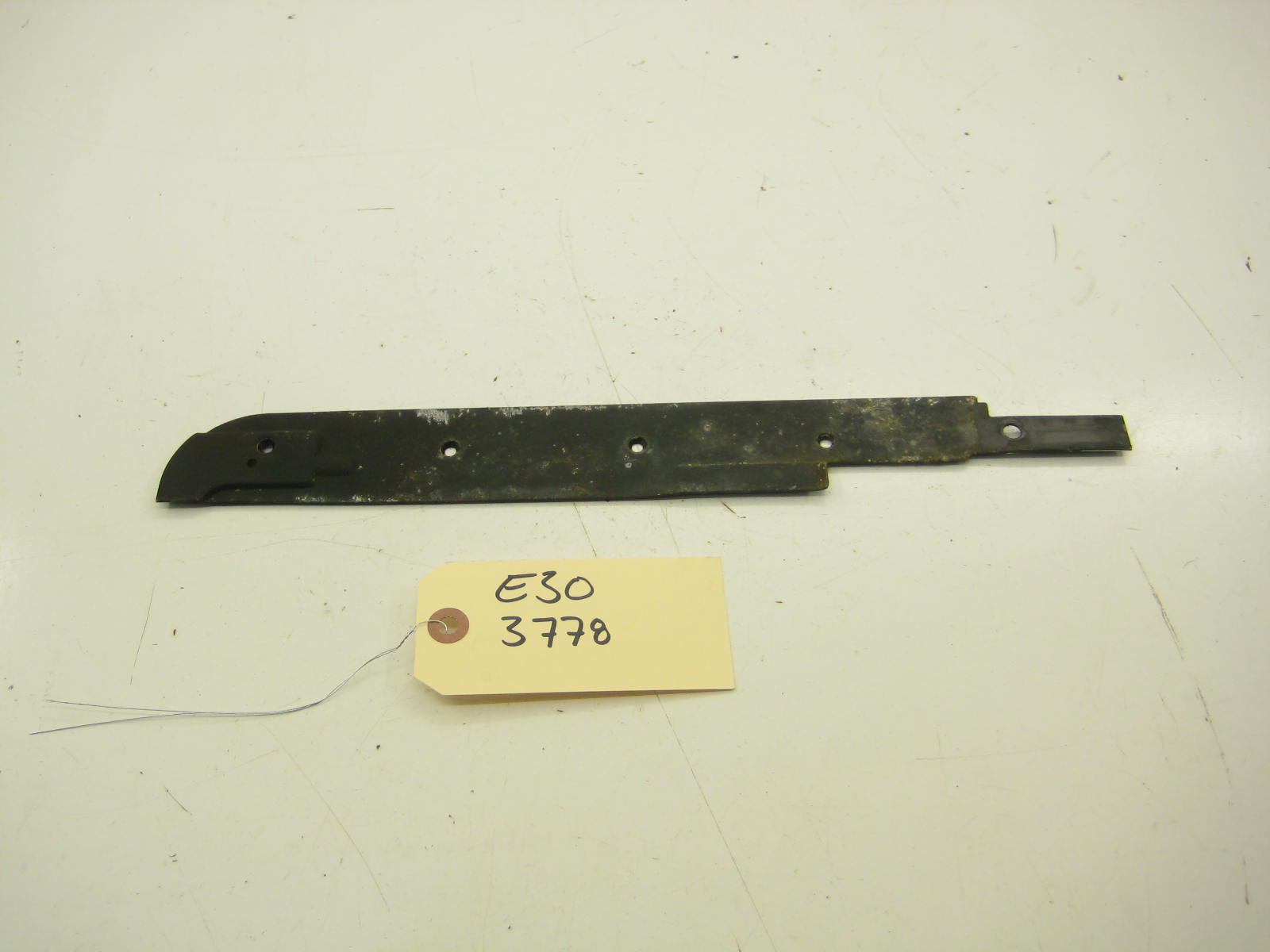 Right Passenger Sunroof Cable Cover