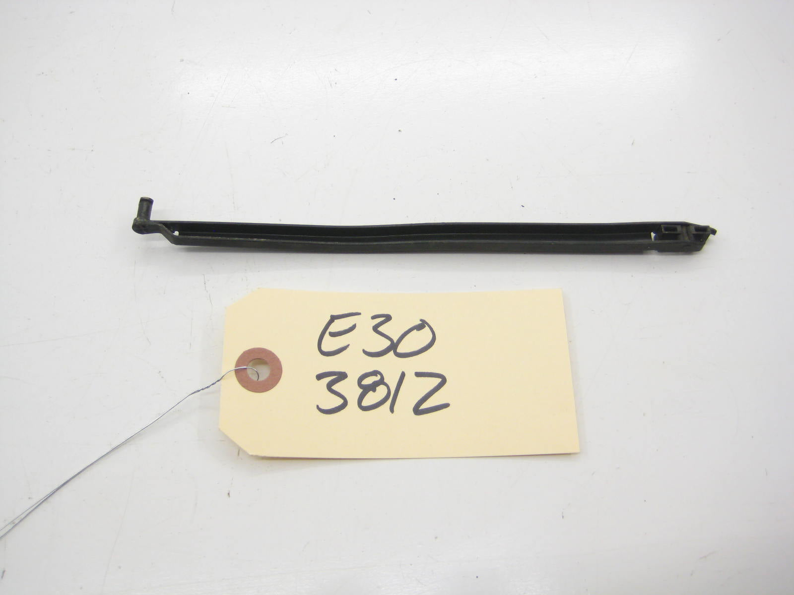 Sunroof Wind Deflector Rod