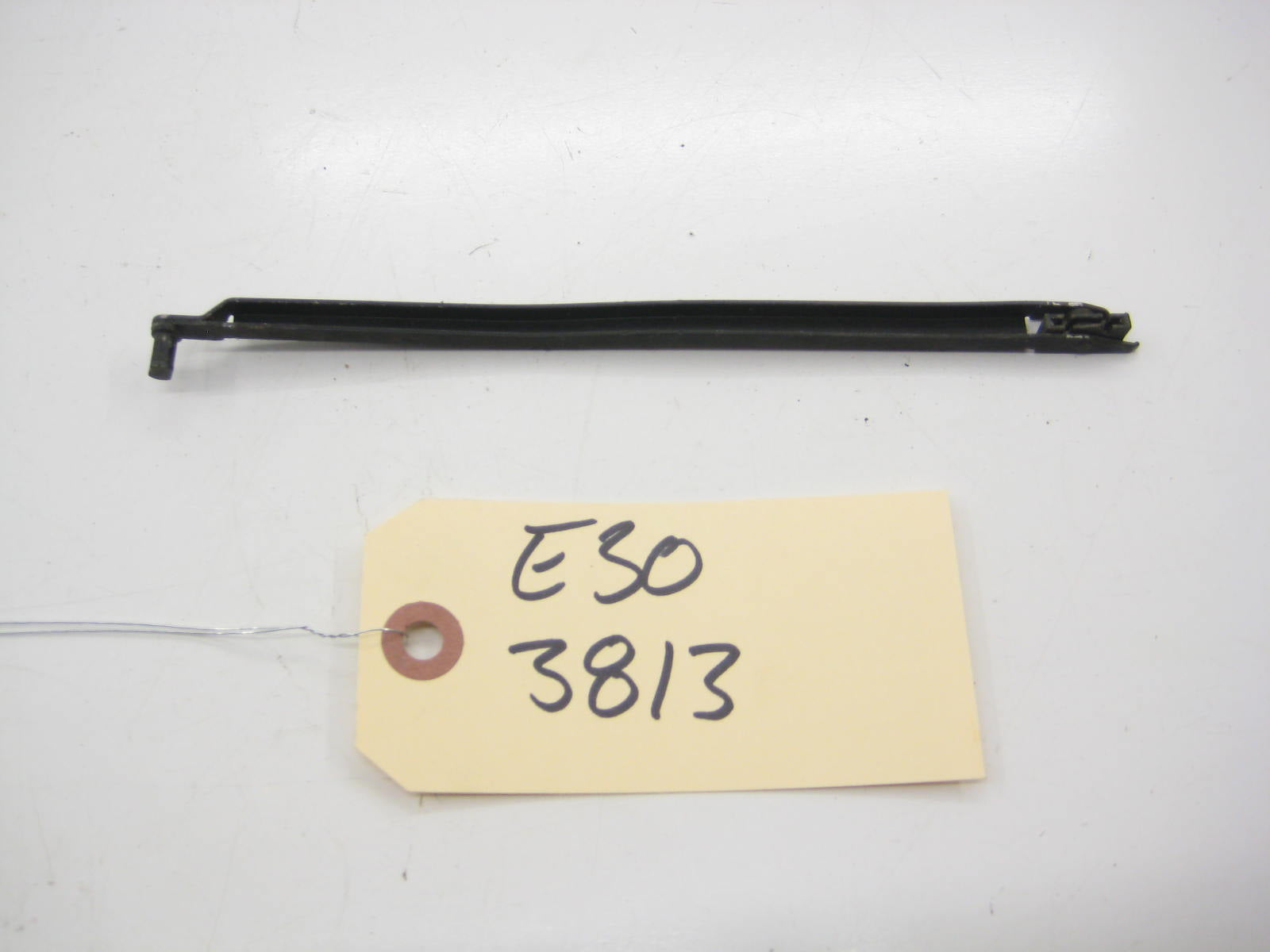 Sunroof Wind Deflector Rod