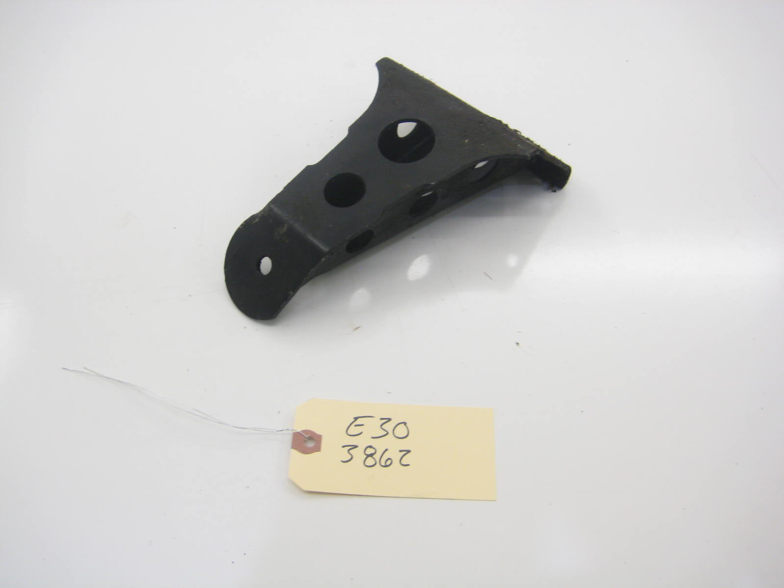 Drivers Left Side Engine Mount Arm M20