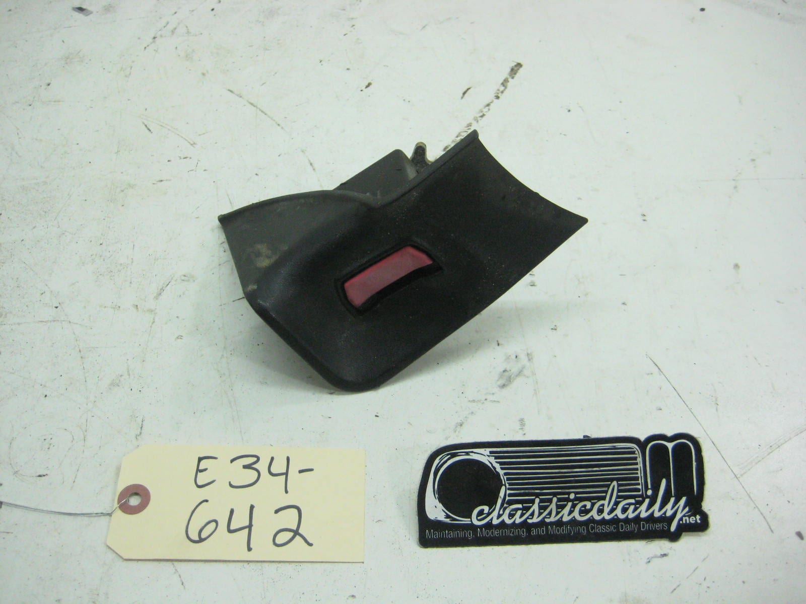 bmw e34 535 m5 drivers rear seat belt latch
