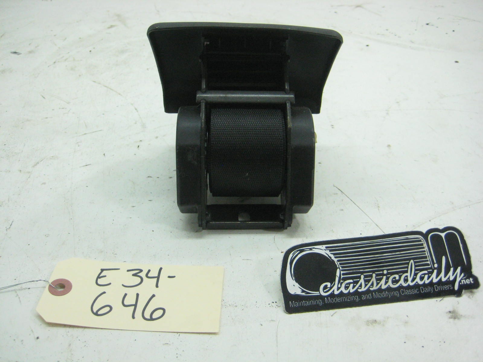 bmw e34 535 m5 rear seat belt 2