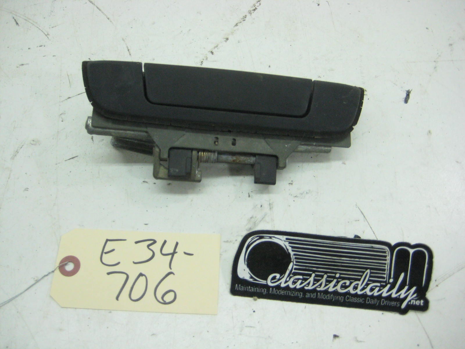 bmw e34 535 m5 left rear door handle
