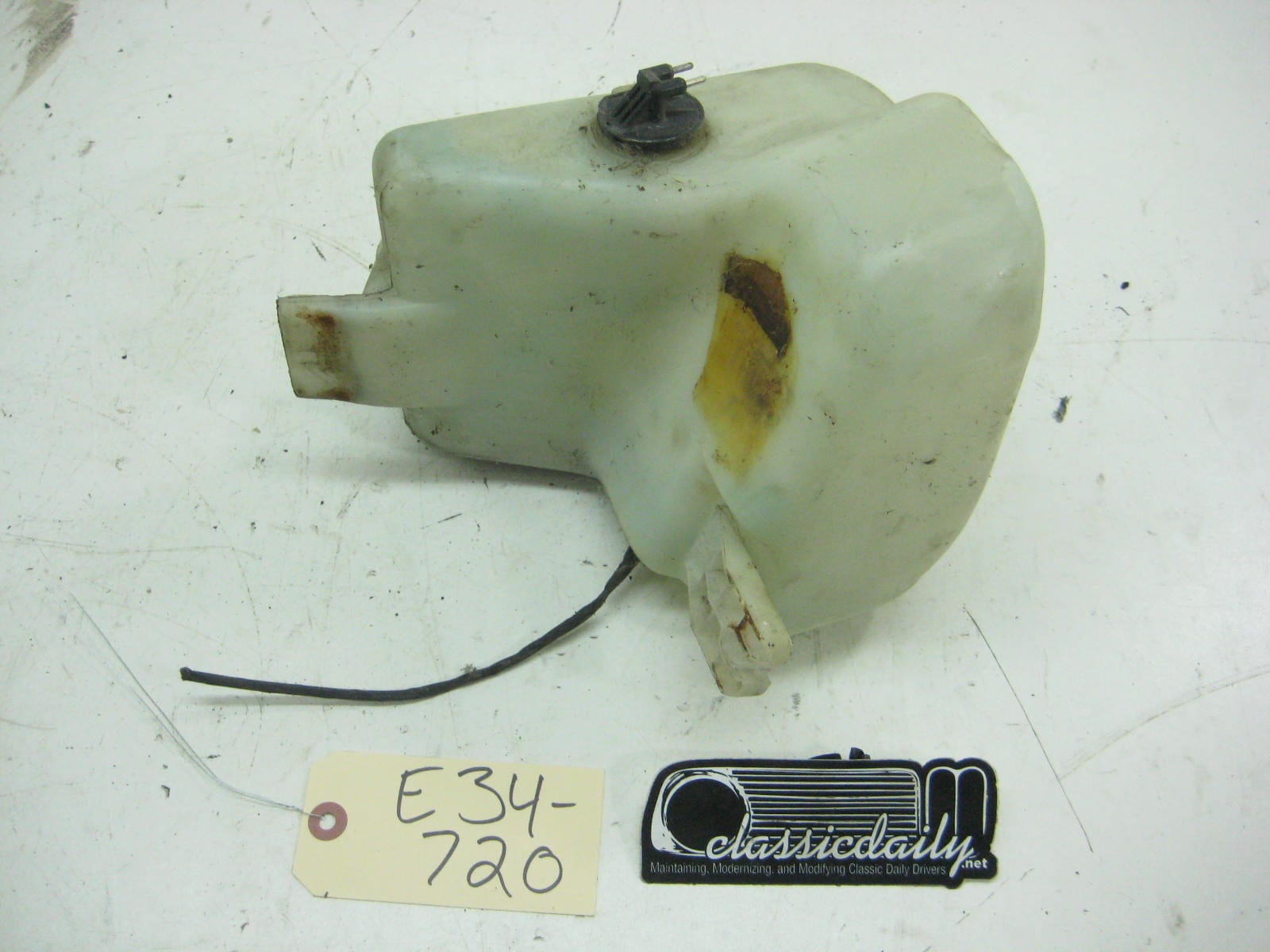 bmw e34 535 m5 540 washer tank