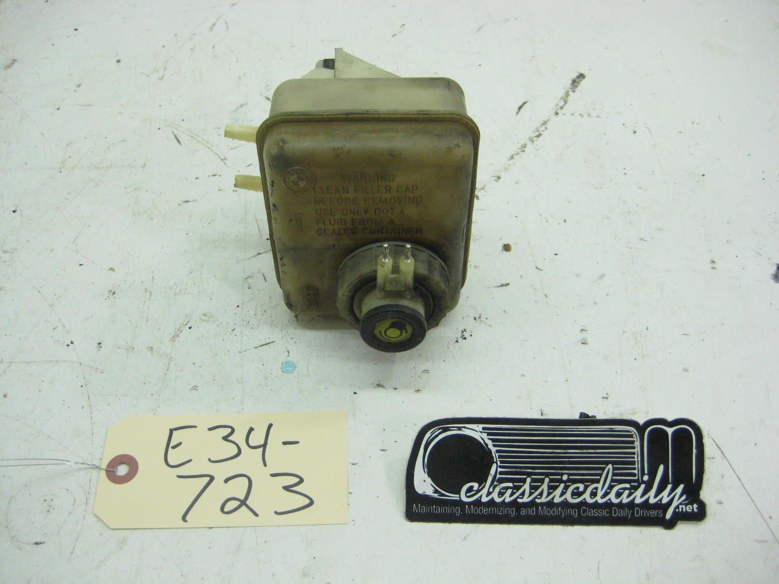 bmw e34 535 m5 brake fluid tank