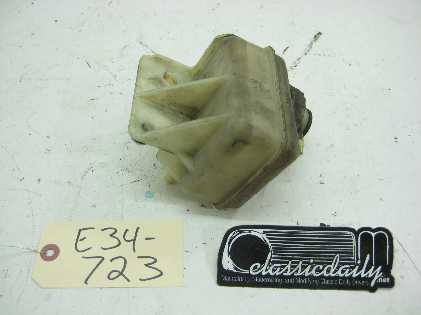 bmw e34 535 m5 brake fluid tank