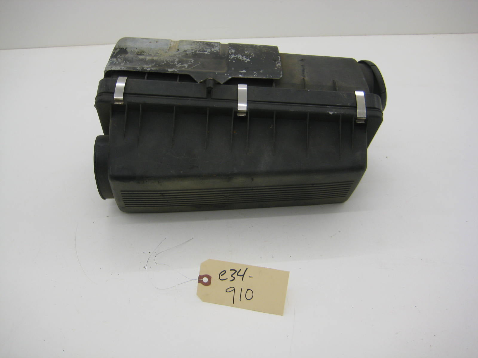 BMW E34 525 535 540 M30 Air Intake Box