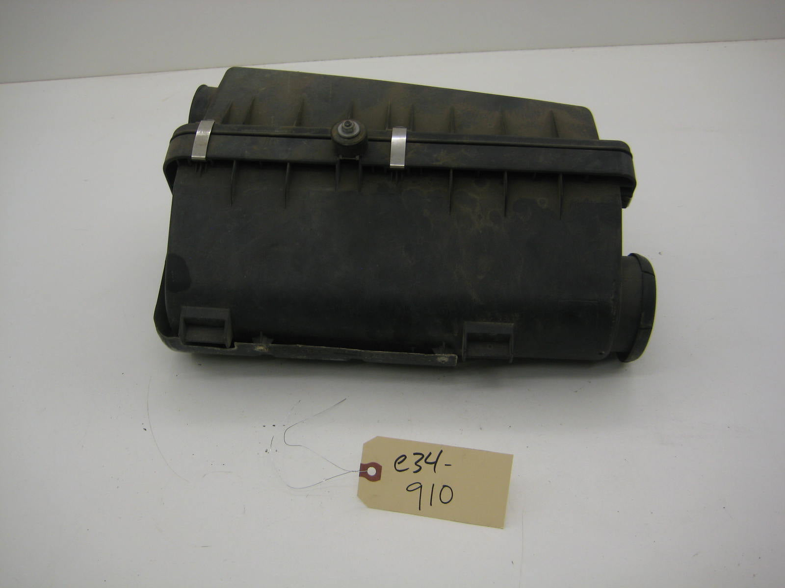 BMW E34 525 535 540 M30 Air Intake Box
