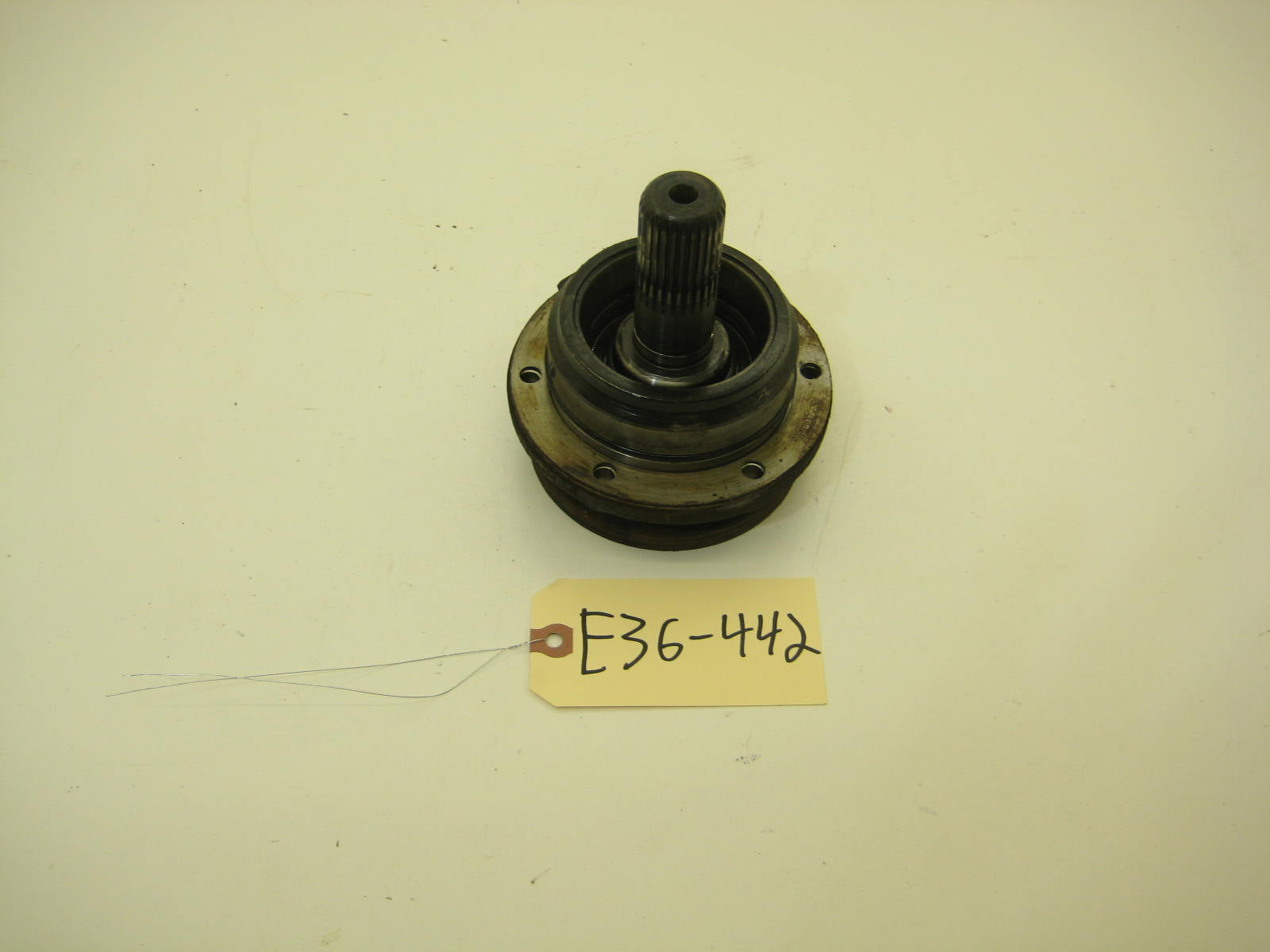 BMW E36 325 328 M3 M3 Differential Stub Axle And Cap E36 442