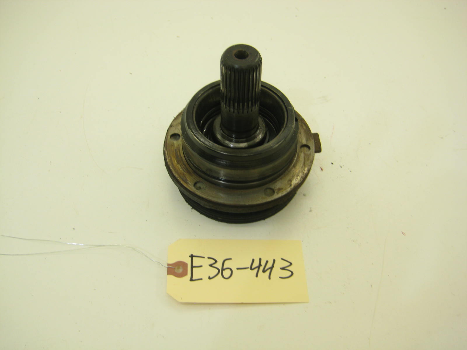 BMW E36 325 328 M3 M3 Differential Stub Axle And Cap E36 443