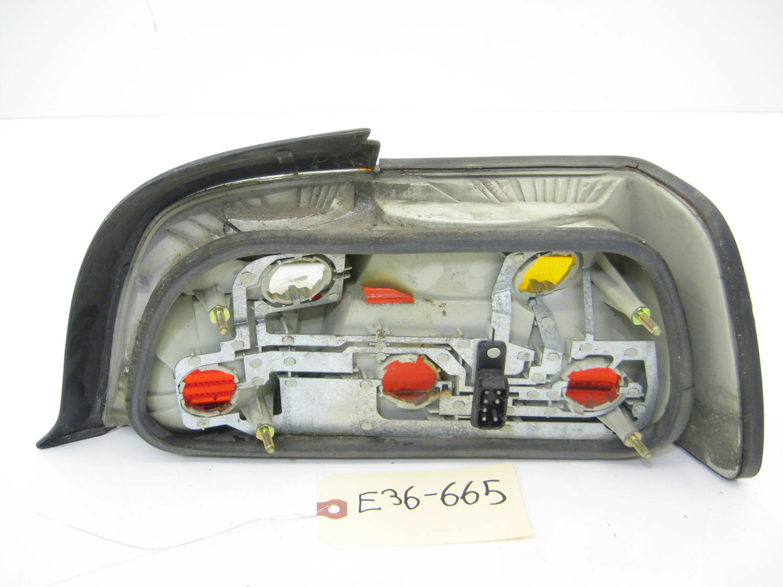 Drivers Left Side Coupe Tail Light