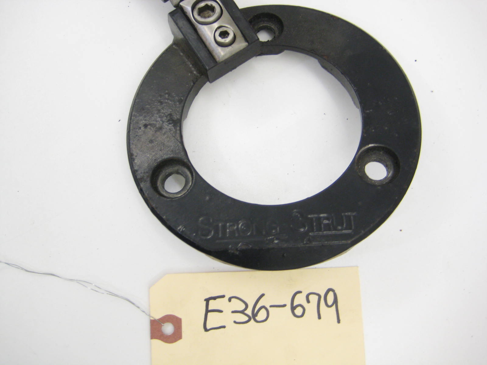 Strong Strong Strut Bar