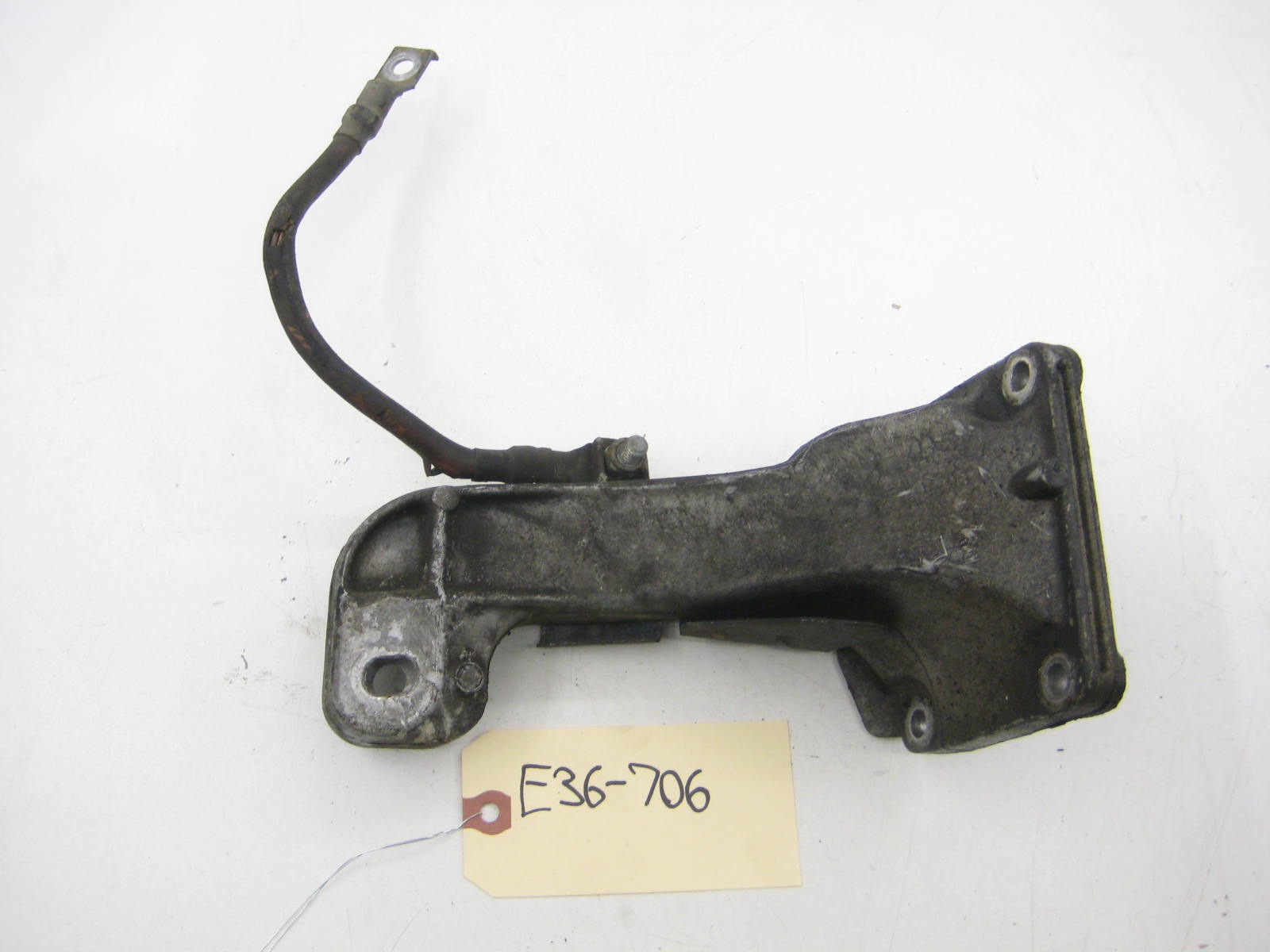 Right Passenger M50 Engine Mount Arm