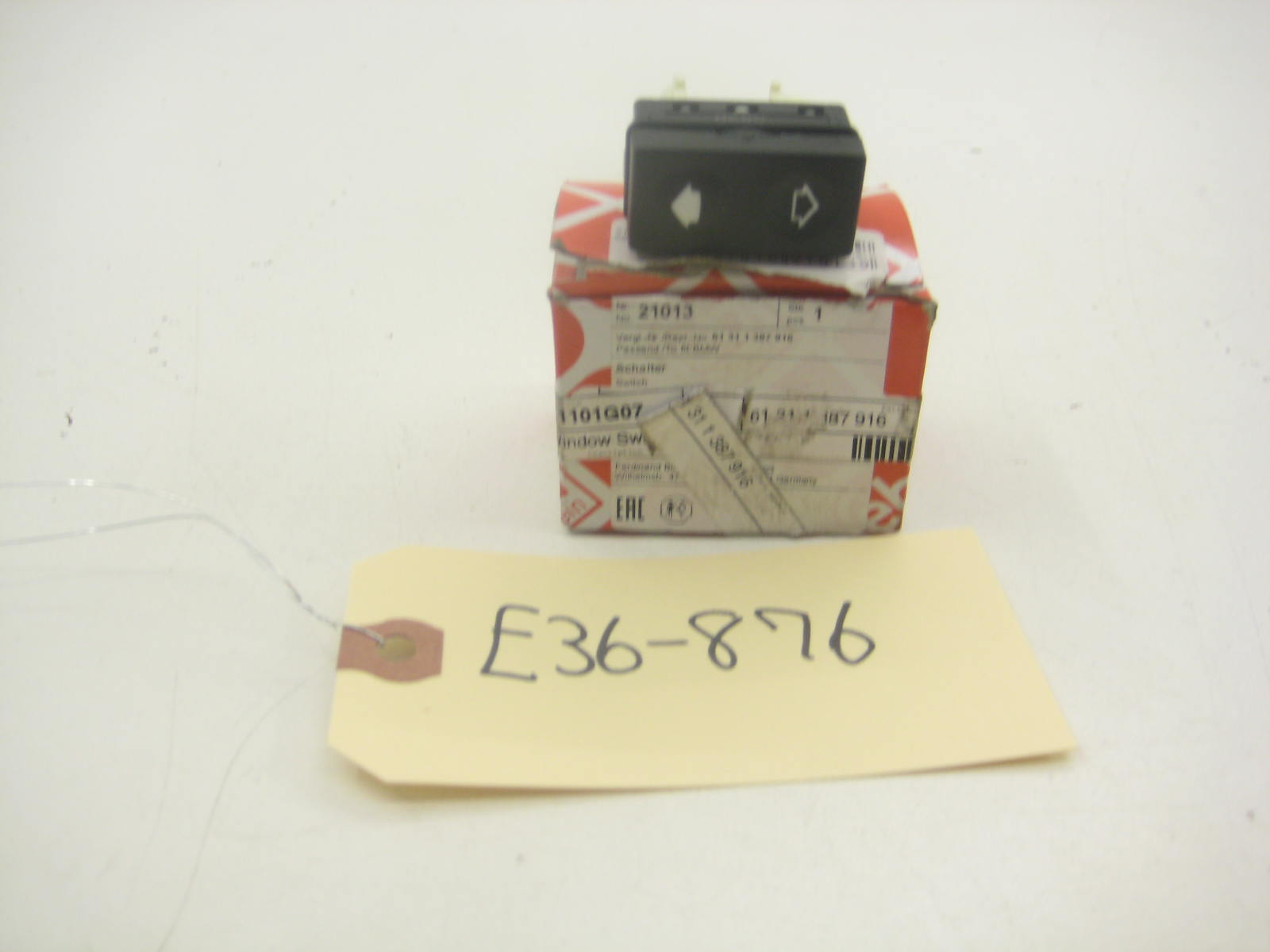 31 1 387 916 Window Switch