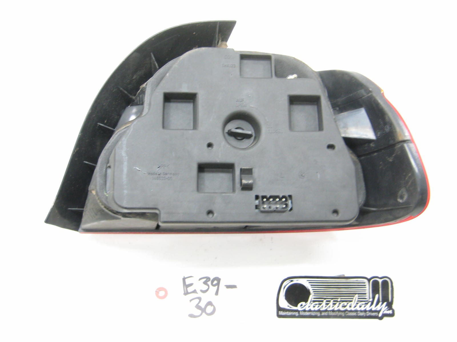 bmw e39 528 530 540 left drivers side tail light taillight