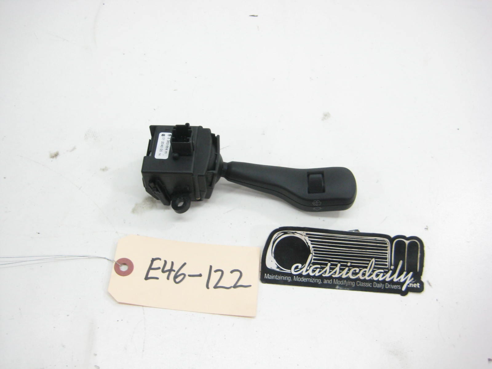 bmw e46 m3 325 330 windshield washer control arm