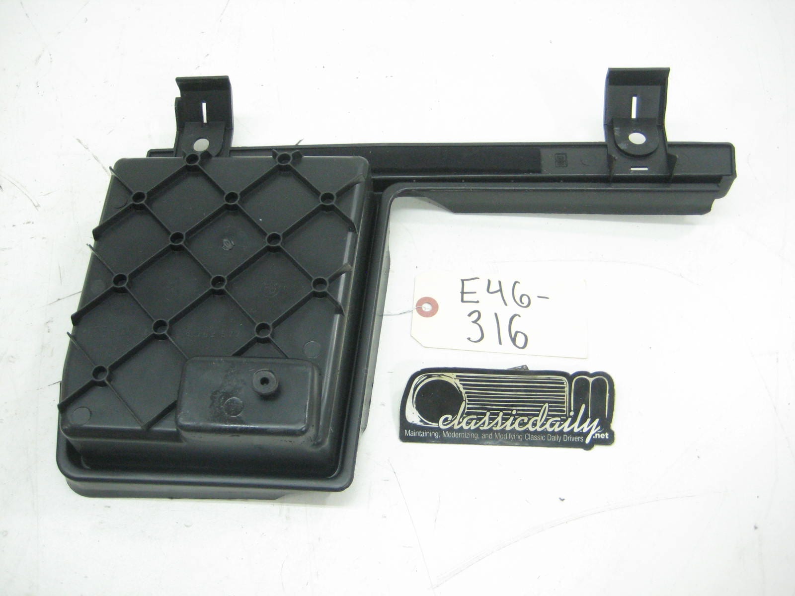 bmw e46 325 330 trunk pocket