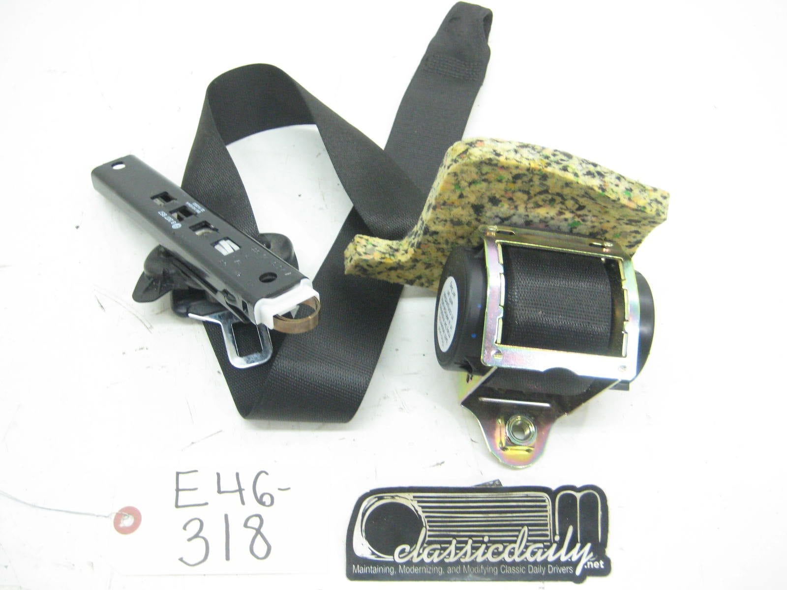 bmw e46 325 330 left drivers side front coupe seat belt
