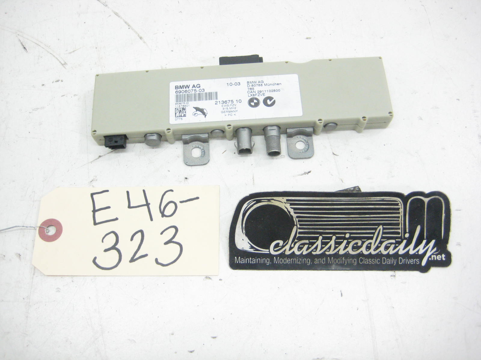 BMW E46 325 330 M3 Antenna Booster Radio Amplifier 6906075 e46 323
