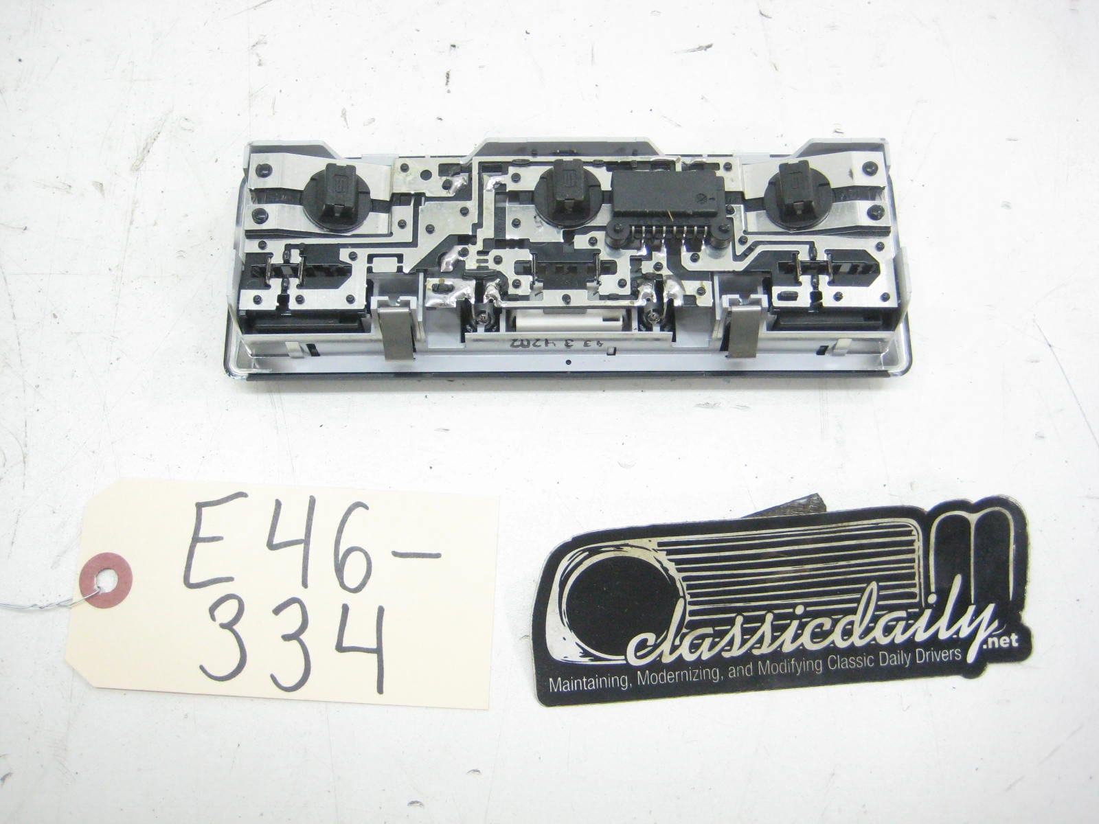 bmw e46 325 330 dome light 2