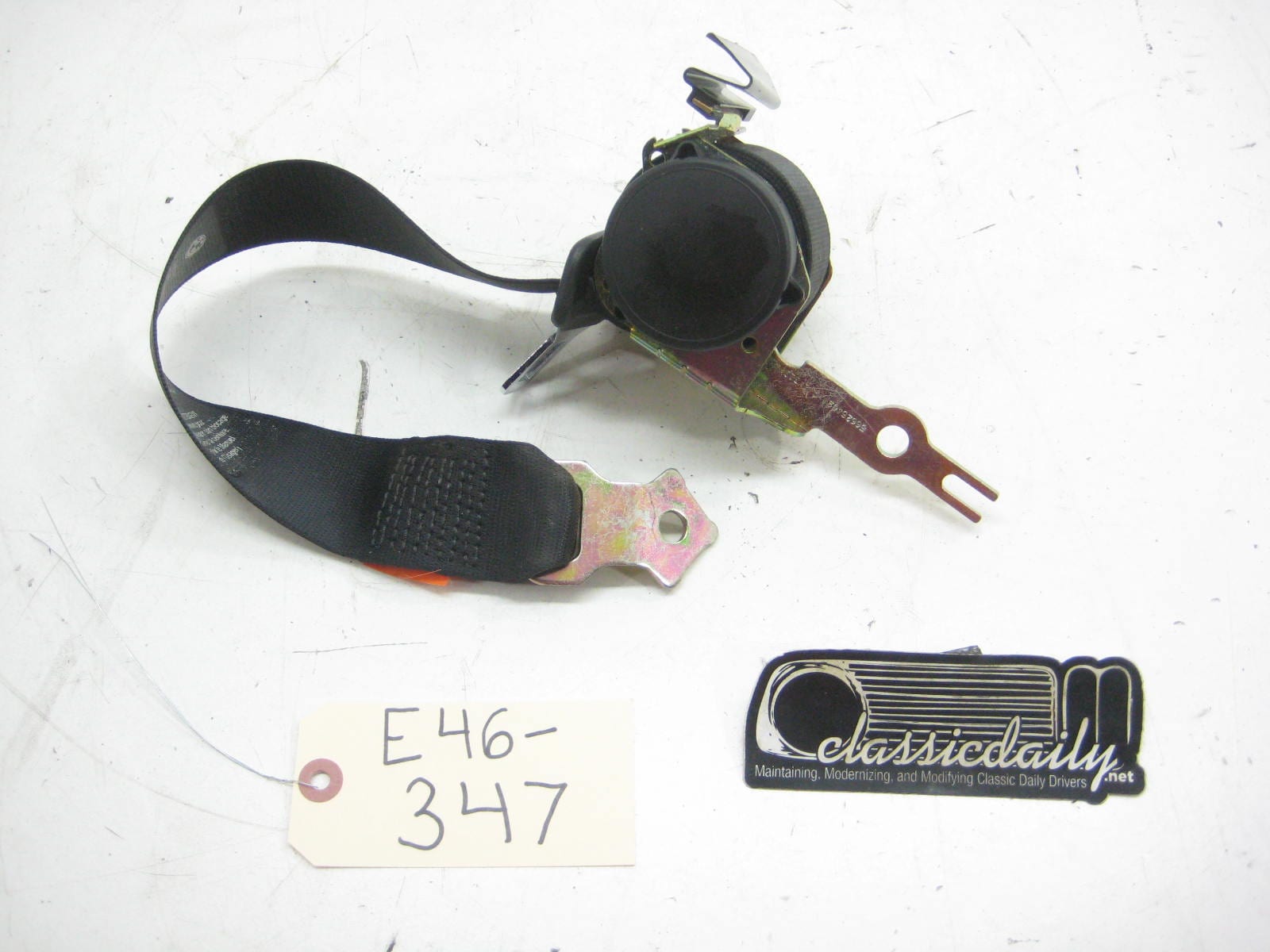 bmw e46 325 330 rear seat belt coupe