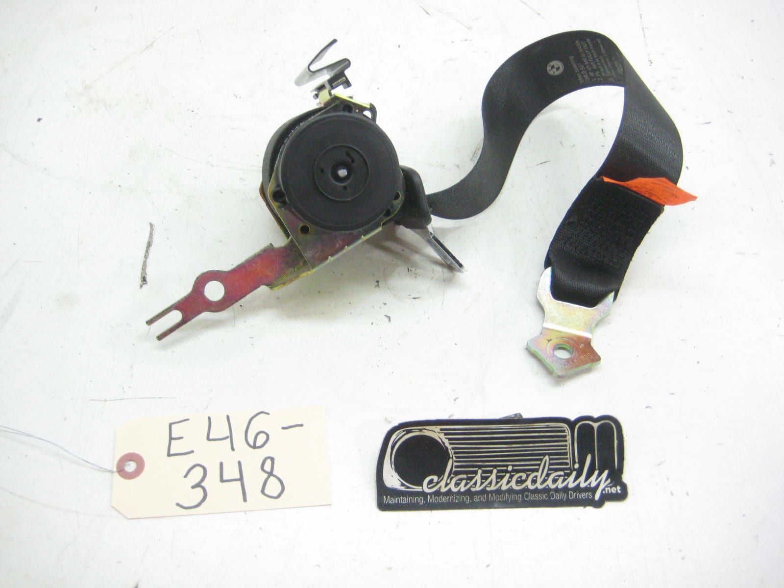 bmw e46 325 330 rear seat belt coupe 2