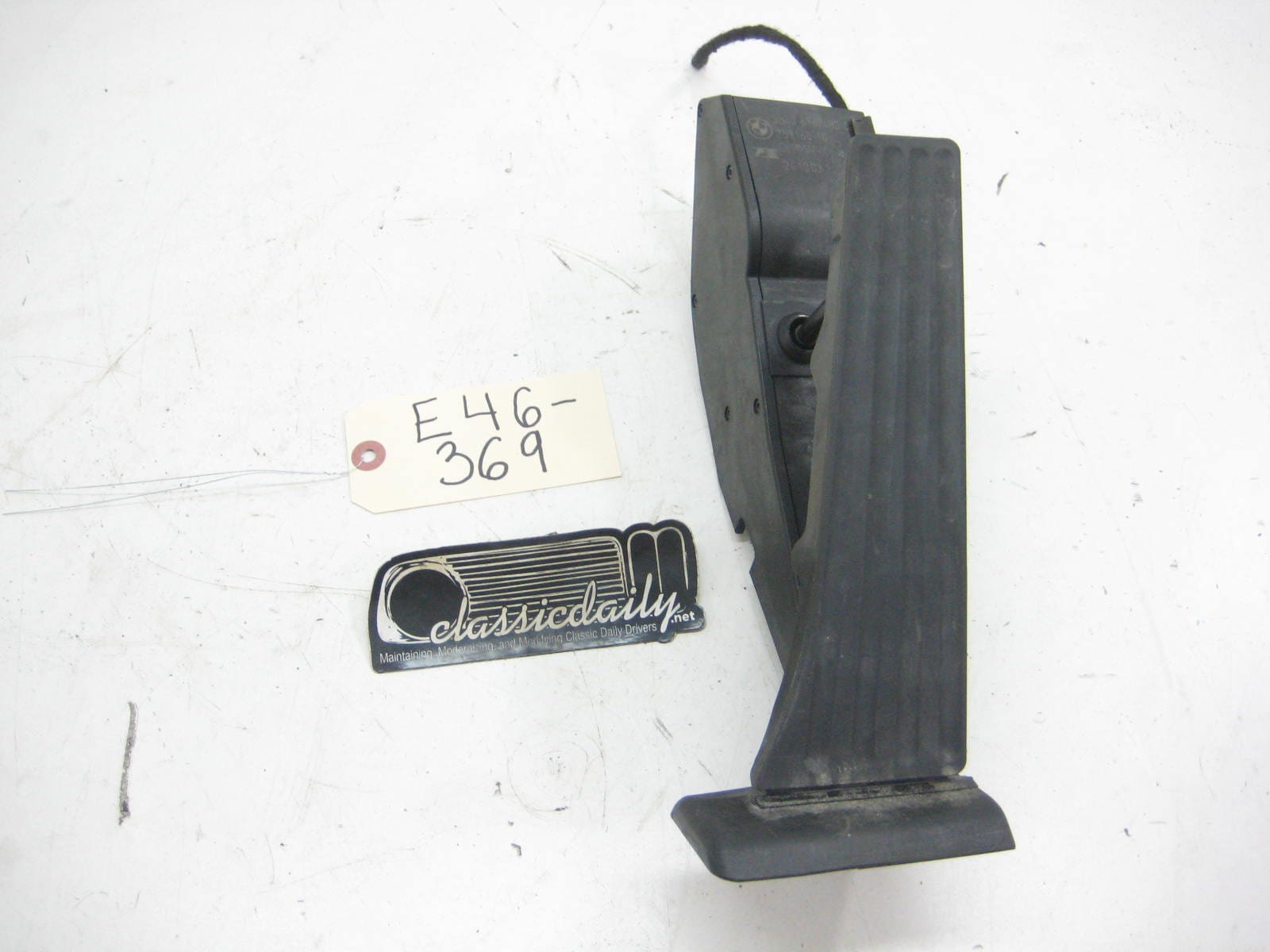 bmw e46 325 330 electric gas pedal with pigtail