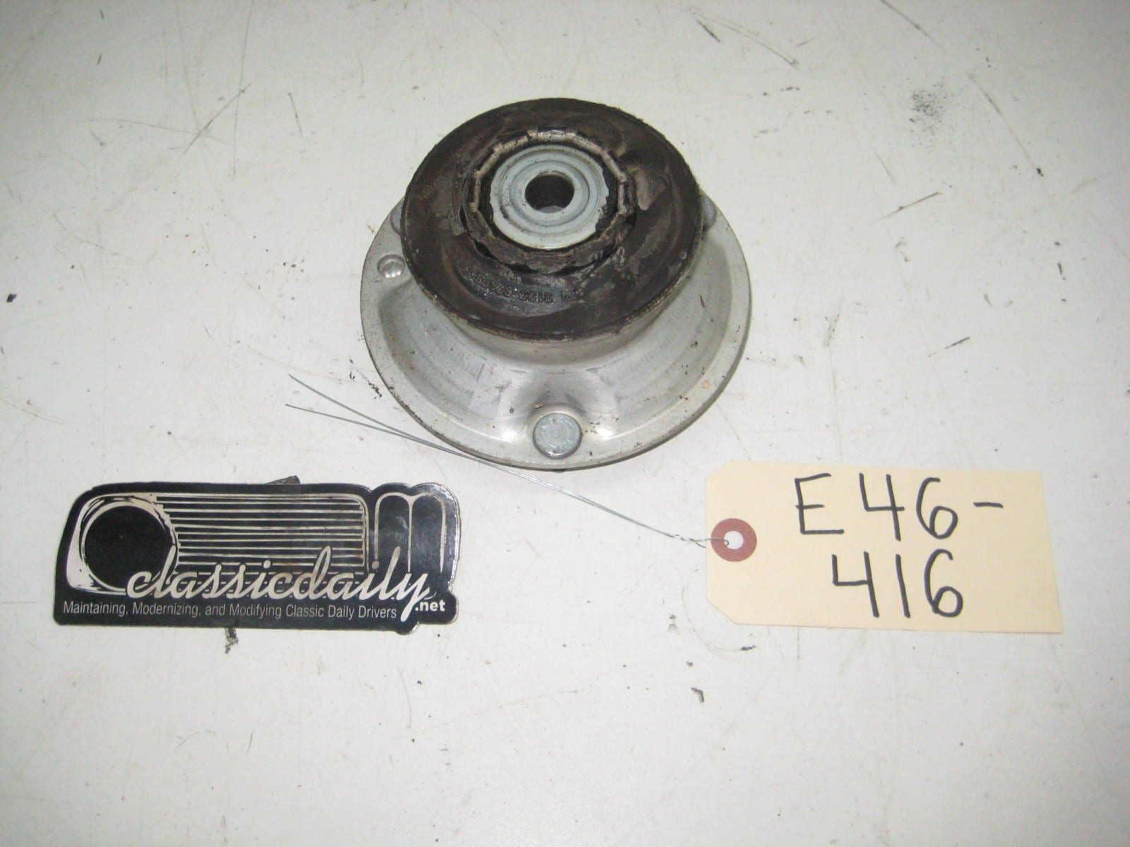 bmw e46 325 330 passenger side strut mount