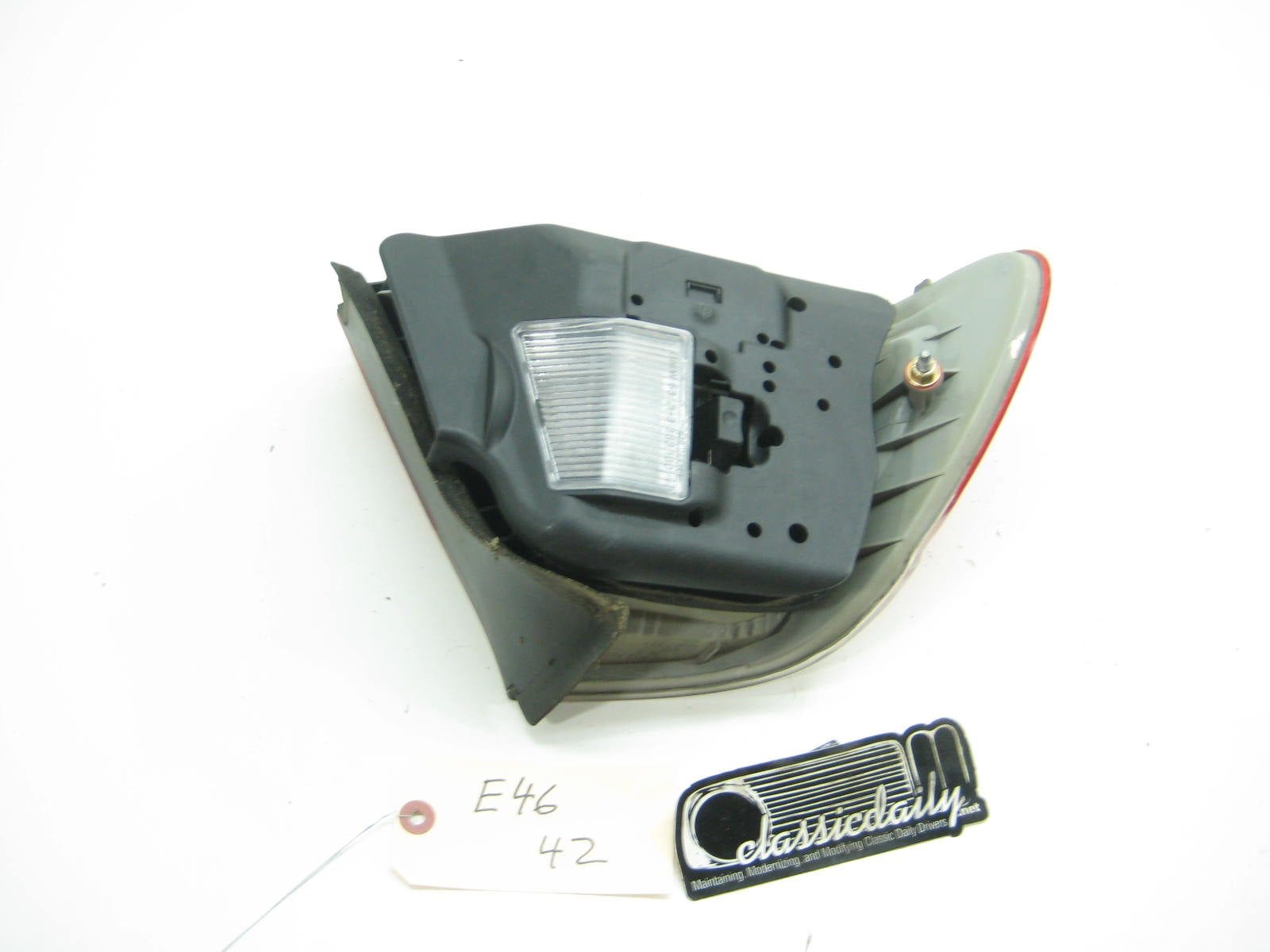 bmw e46 m3 325 330 right passenger side taillight tail light