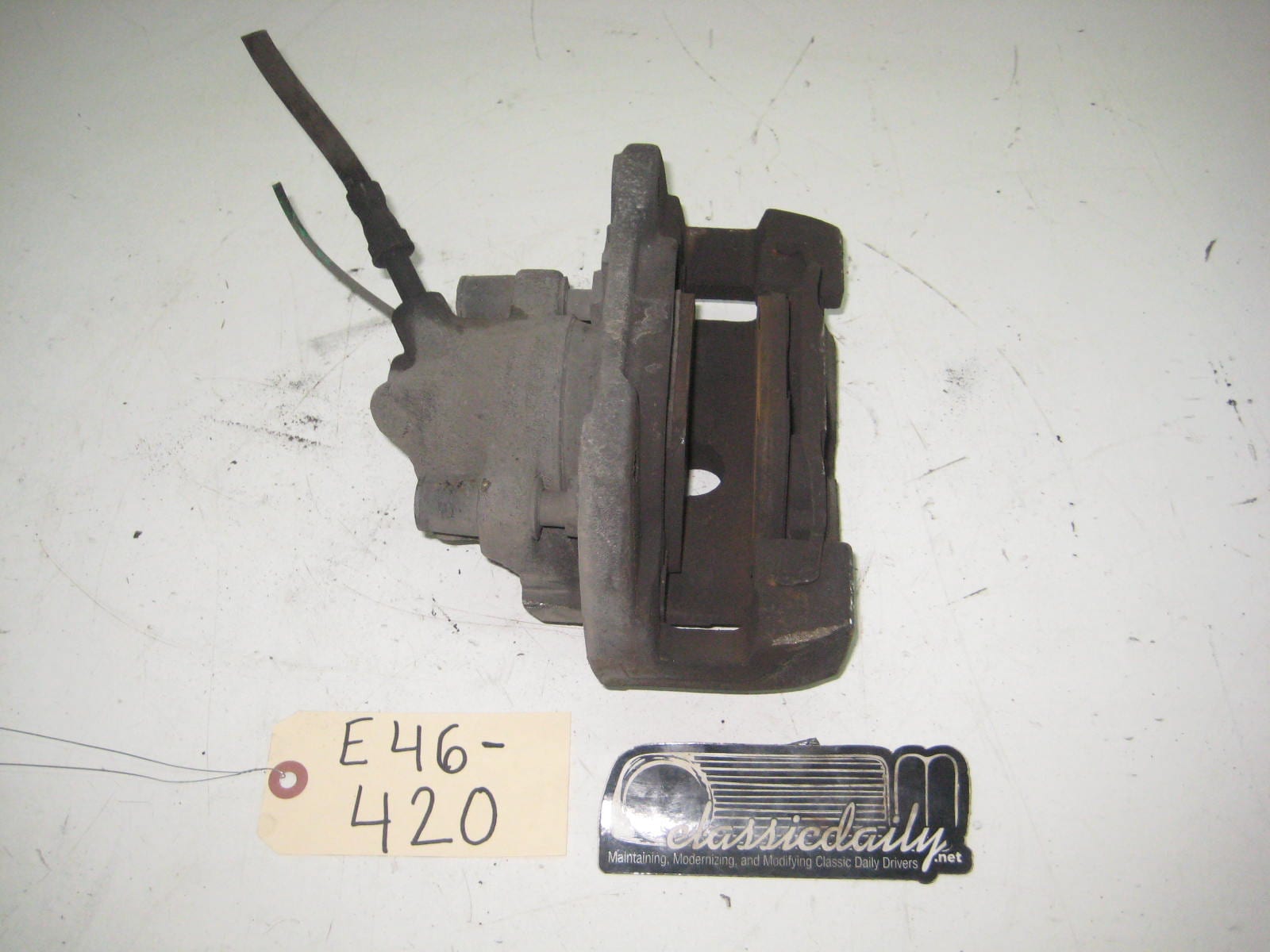 bmw e46 325 330 330 driver front brake caliper