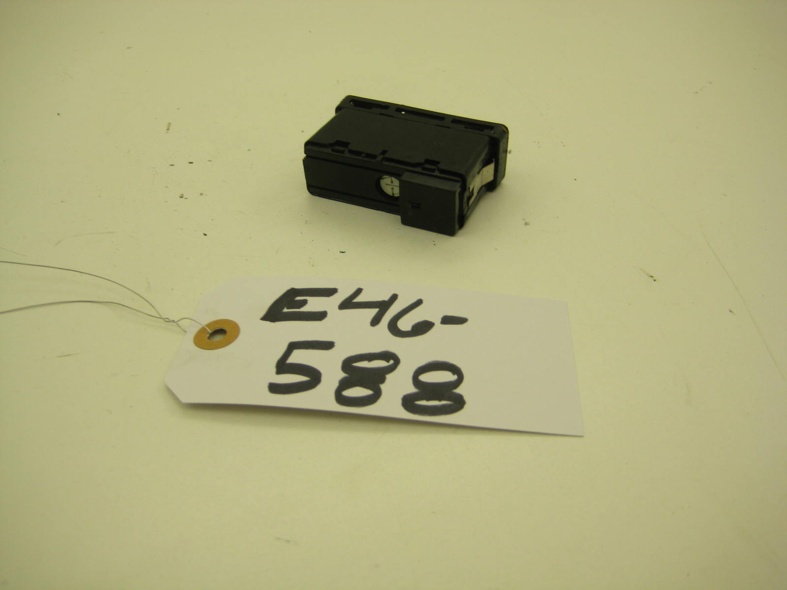 bmw e46 325 330 hazard button