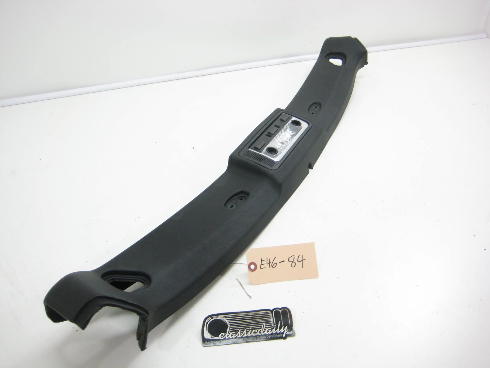 bmw e46 m3 325 330 convertible interior windshield trim with dome lights