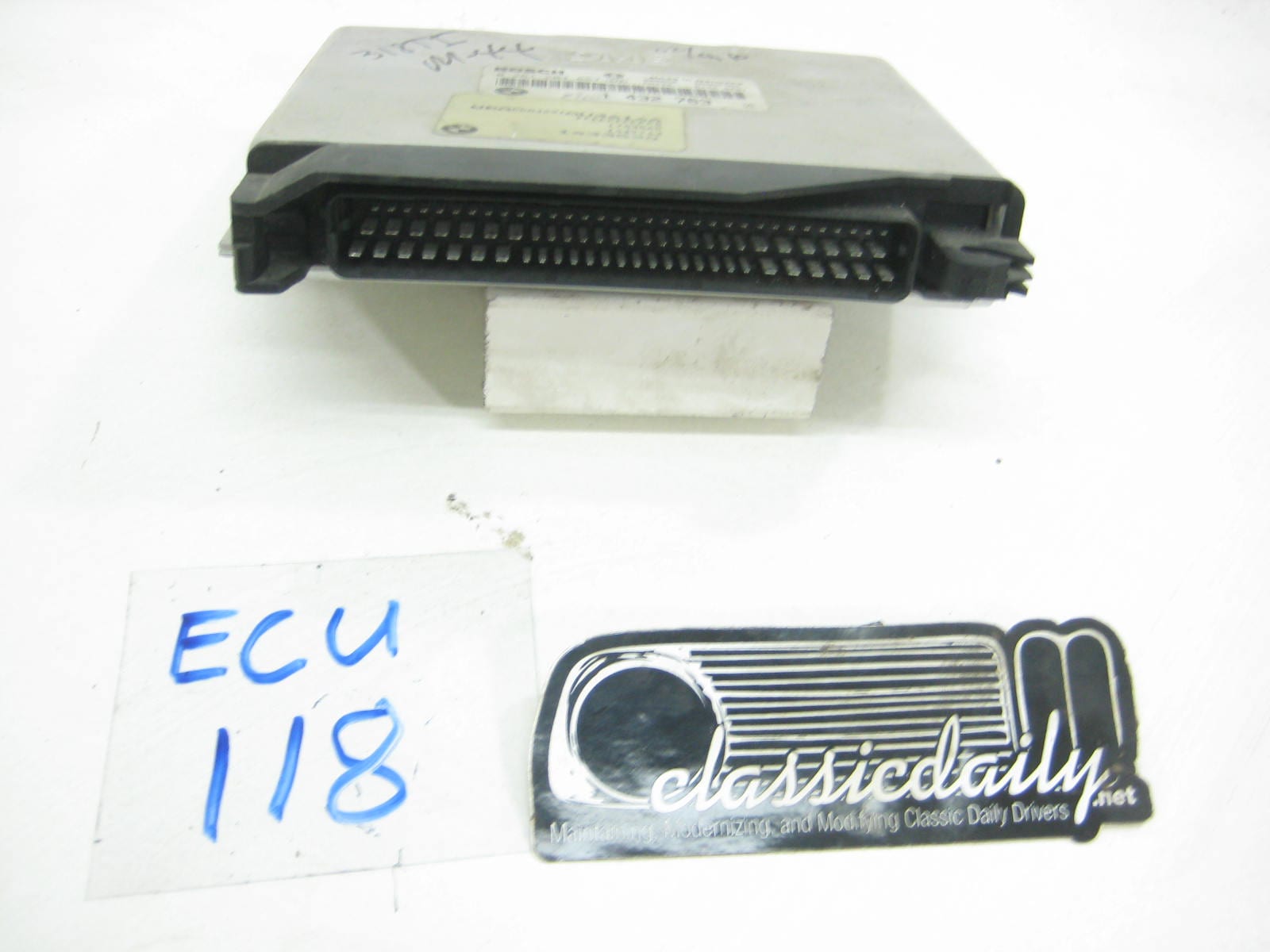 ecu computer bosch 0 261 203 667 3