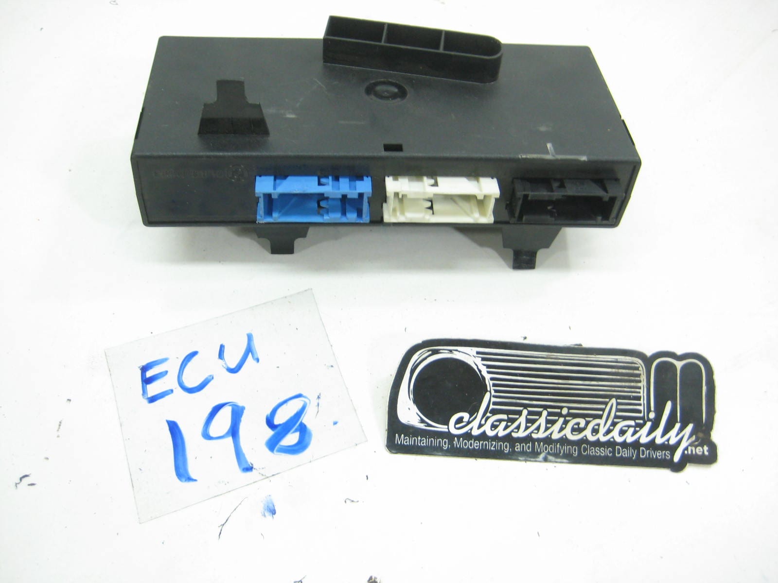 ecu computer 64 11 8390900 1