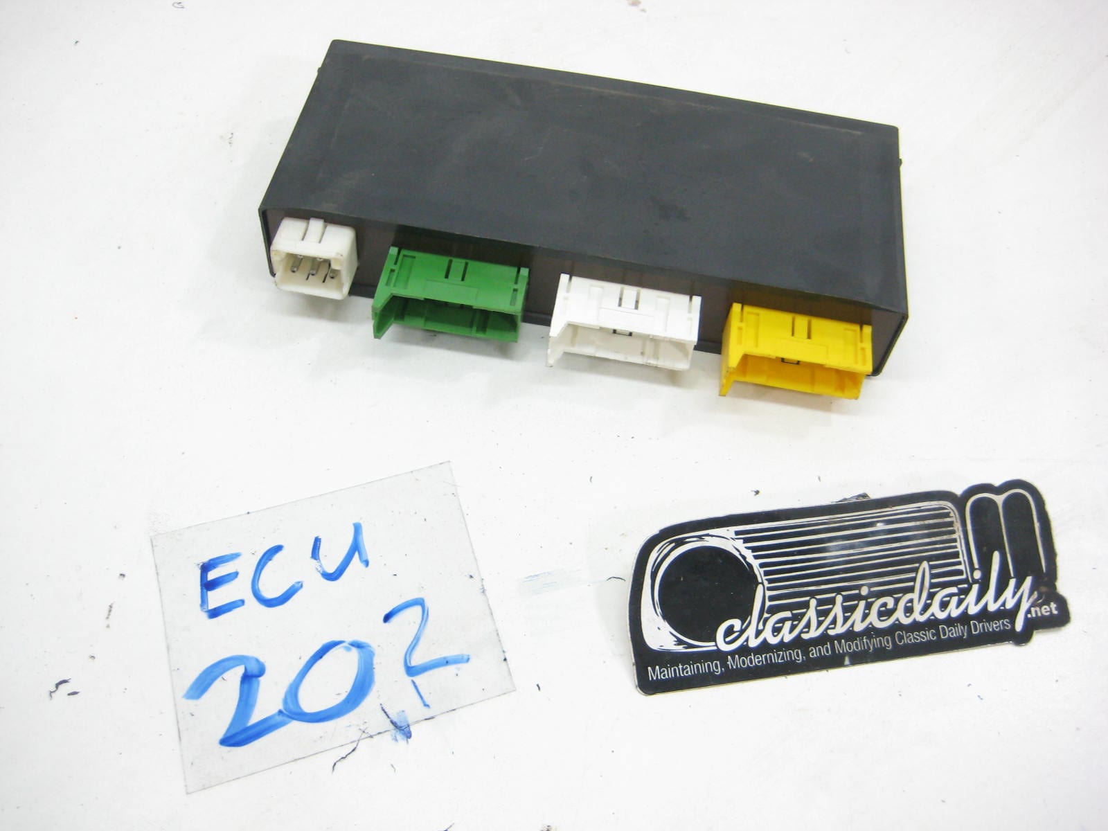 ecu computer gm 61 35 1 379 740 general module