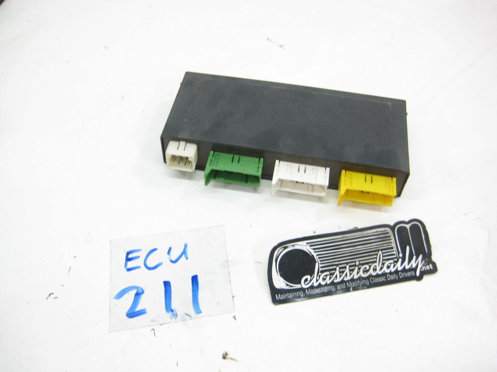 ecu computer gm 61 35 1 379 739 general module