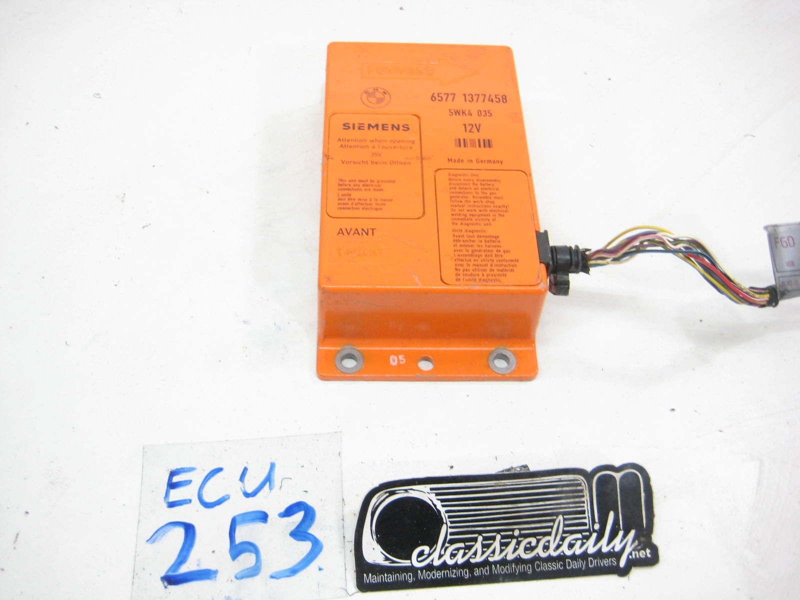 ecu computer bmw 6577 1377458