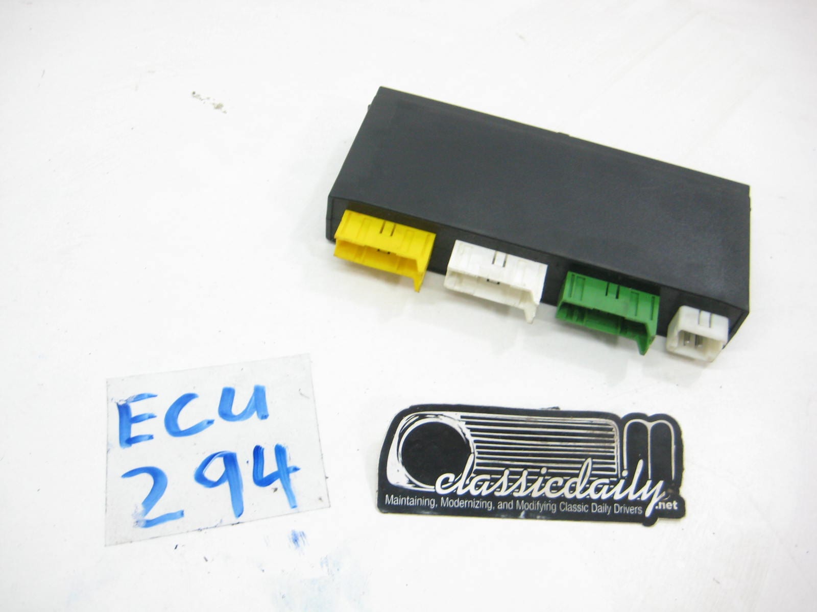 ecu computer gm 61 35 8 360 104