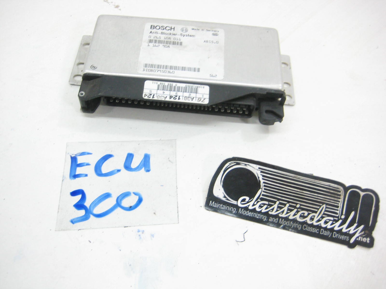 ecu computer bosch 0 265 108 011